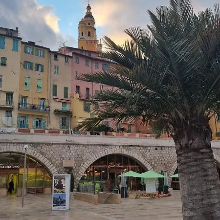 Apartment Joy House *